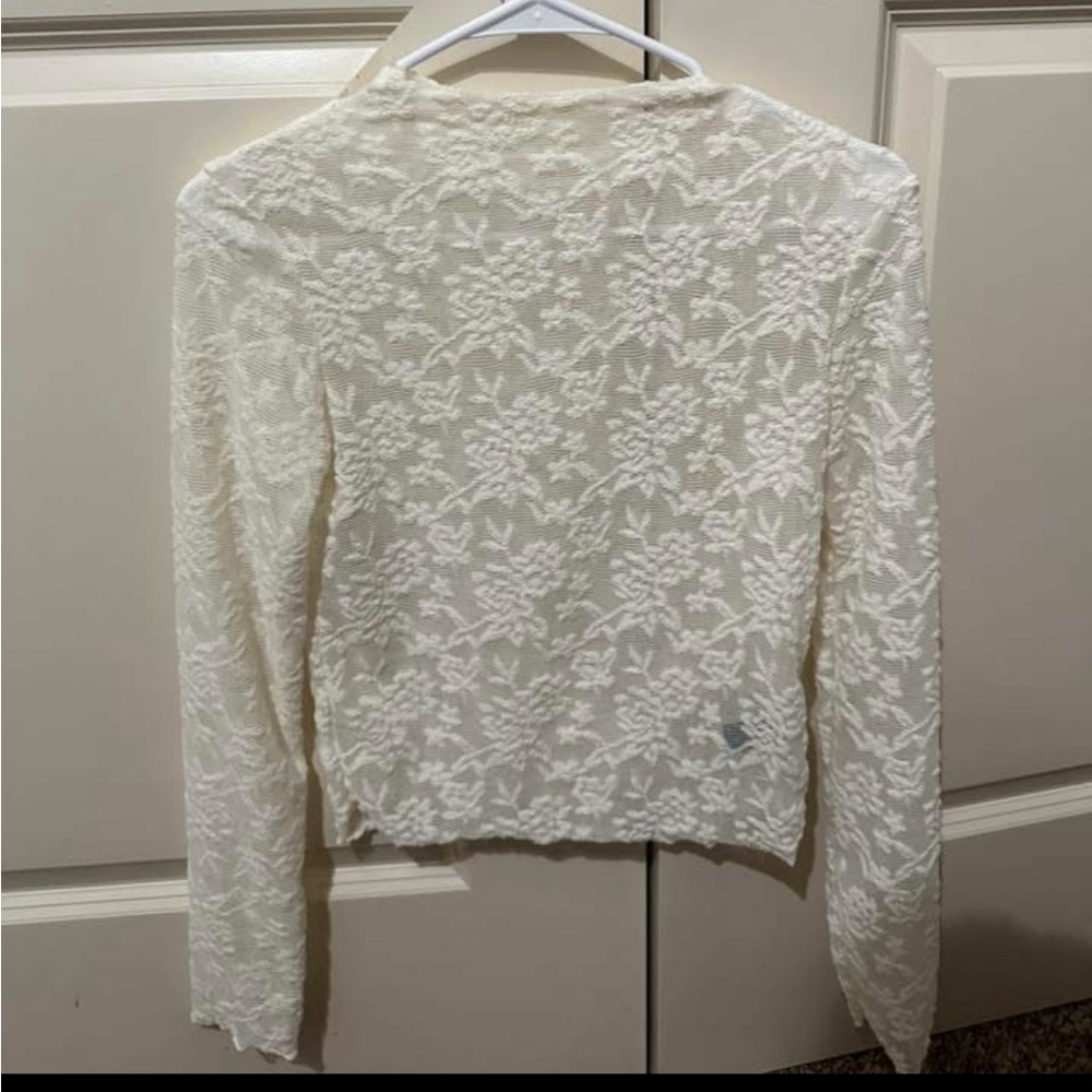 Elegant Lace Women’s Top in Cream